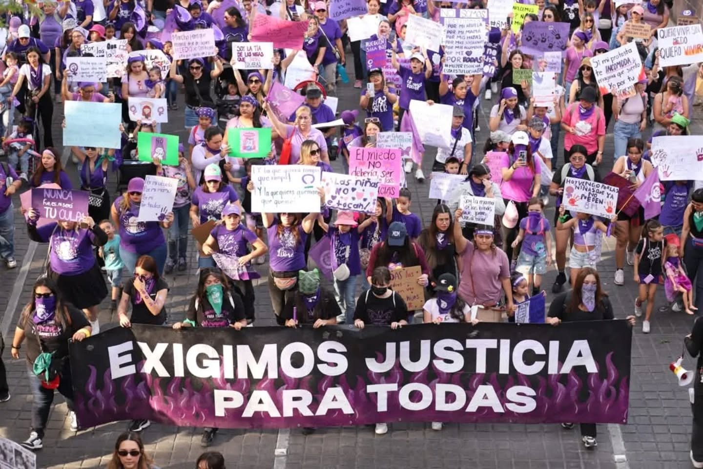 Marcha 25 noviembre: ¿A qué hora empieza en Monterrey?